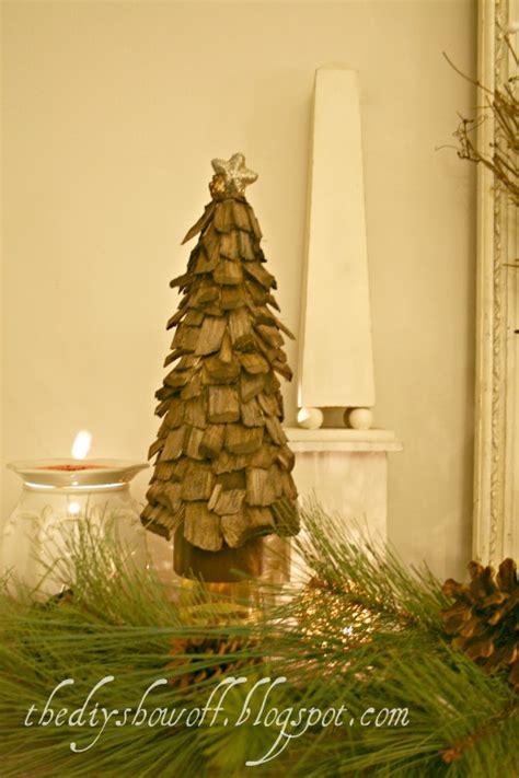 5 Diy Wooden Tabletop Christmas Trees Shelterness