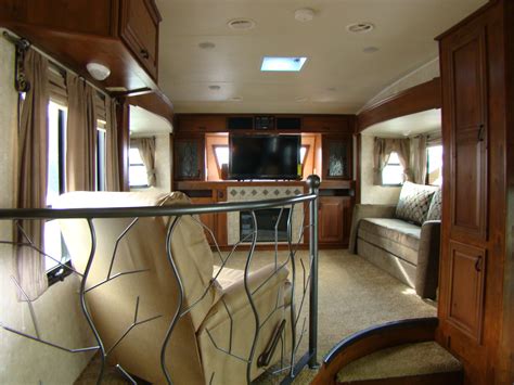 Front Living Room 5th Wheel Travel Trailers Bryont Blog