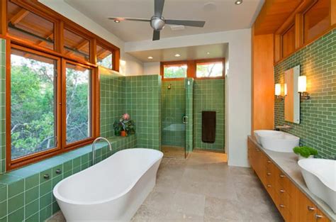 Le meuble de salle de bain beige ou bois est le plus rependu dans les foyers francais. Déco reposante et tendance en vert pour la salle de bain ...
