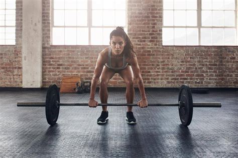 Benefits Of Lifting Weights For Females Why You Must Lift Women Fitness Org