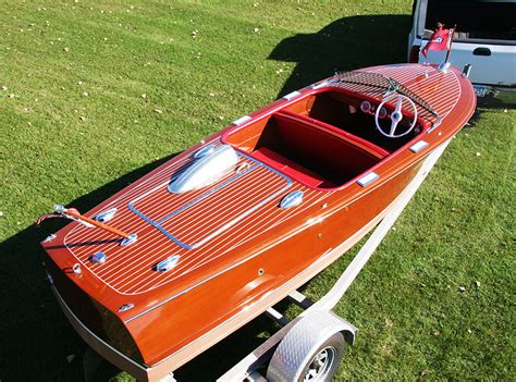 Chris Craft Deluxe Runabout For Sale