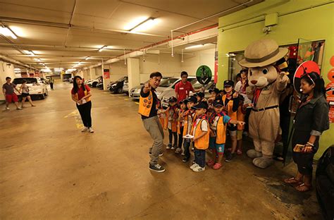 Time To Educate Children On Safety In Shopping Malls Astro Awani