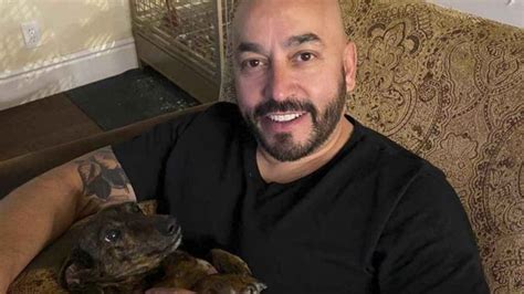Lupillo rivera on wn network delivers the latest videos and editable pages for news & events, including entertainment, music, sports, science and more, sign up and share your playlists. Tía de Lupillo Rivera acusa al cantante de robo - LaBotana.com
