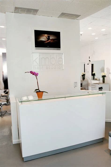 Refinery29 rounds up the 14 best hair salons in los angeles. Kimble Hair Studio, CA | Curls Understood