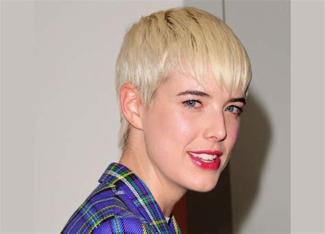 Agyness Deyn Short Pixie Cut With A Controlled And Conservative Feel