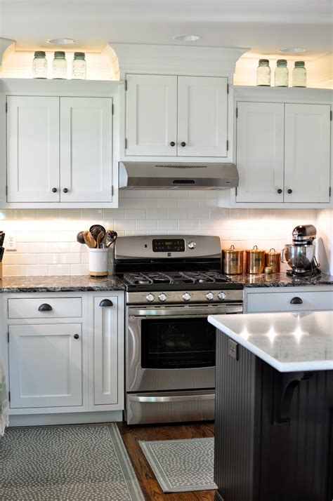 Kitchen canisters are made from stylish, durable materials that can easily complement your home decor. Mason Jar Kitchen Decorating Ideas - Mason Jar Ideas