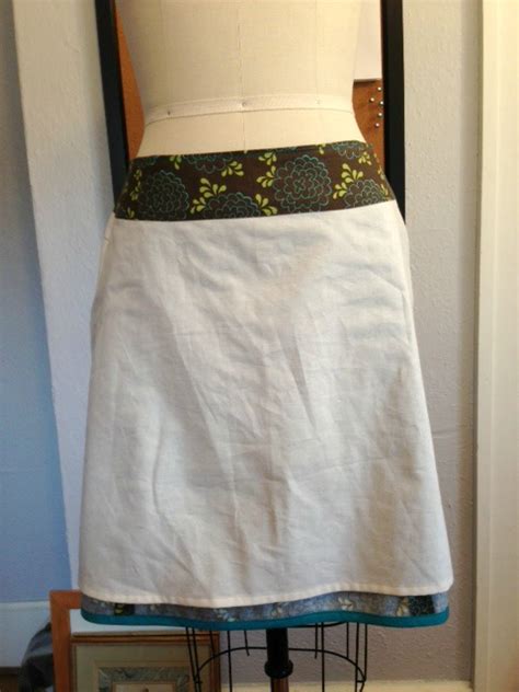 Make A Lining For An A Line Skirt Easier Than Making Fudge The Daily Sew
