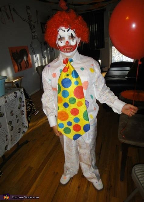 How To Make A Clown Costume At Home