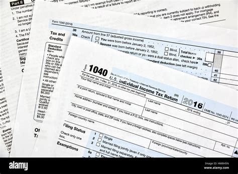 1040 Us Individual Income Tax Return Form Stock Photo Alamy