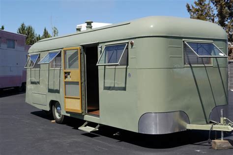 Vintage Trailer Restorations Before And Afters Photos Flippin Rvs Gac