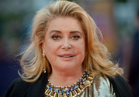 Catherine Deneuve de nouveau prête à retrouver les tournages, sept mois