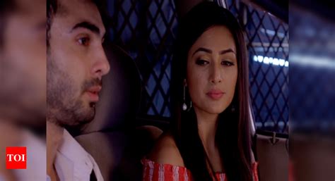 Yeh Hai Mohabbatein Written Update April Adi And Roshni Lie