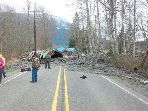2 Confirmed Dead Infant Critical In Massive Washington State Mudslide Seattletimes Breaking911