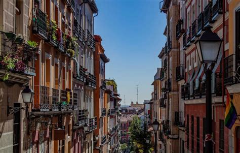 Qué Hacer En Lavapiés El Barrio Más Multicultural De Madrid