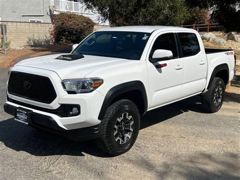 2016 Toyota Tacoma Double Cab Trd Off Rd White Lifted Like New