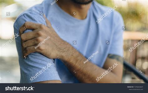 Arm Swelling Images Stock Photos And Vectors Shutterstock