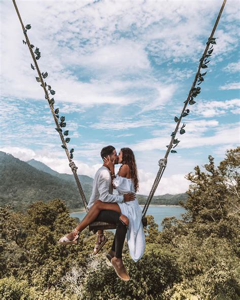 Love Couple Kissing Bali In 2020 Bali Travel Photography