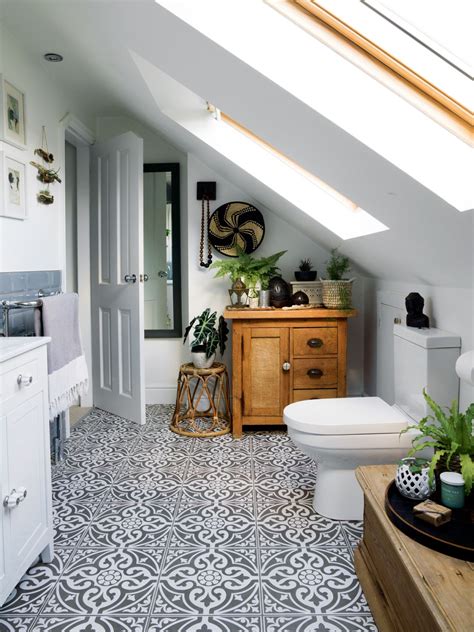 Bathrooms are one of those home features (along with closets and pantries) that never seem to have enough storage space. Small bathroom storage ideas: 17 ways to clear the clutter ...