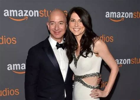 Jeff Bezos Net Worth Wife And More On The Lauren Sanchez Nude Photos