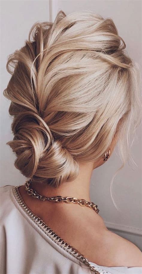 Updo Hairstyles For Your Stylish Looks In Elegant Trendy Low Bun