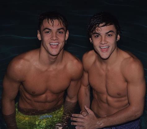 how can they be only seventeen and have abs that good dolan twins imagines dolan twins memes