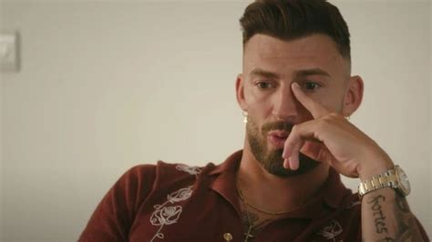 jake quickenden breaks down in tears and sobs after ‘contacting late father s ghost the irish sun