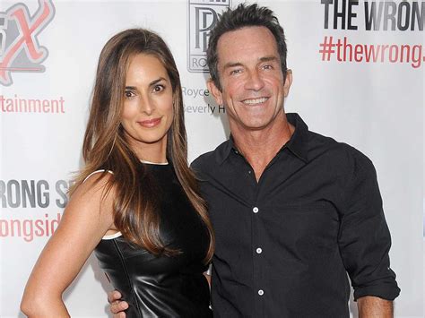 Who Is Jeff Probst S Wife All About Lisa Ann Russell