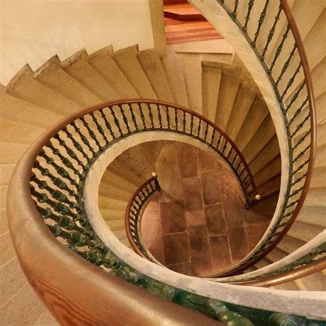 En nuestro catálogo, verá de todo, desde escaleras de madera o metal hasta escaleras rojas o azules. Pin on Escaleras/Stairs