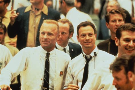 Apollo 13 Watch Page Dvd Blu Ray Digital Hd On Demand Trailers