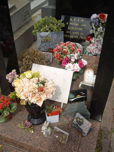 Michel colucci, dit coluche, est un humoriste et comédien français, né le 28 octobre 1944 dans le 14e arrondissement de paris et mort le. Ficheiro:Tombe Coluche, Cimetière de Montrouge (3).jpg ...