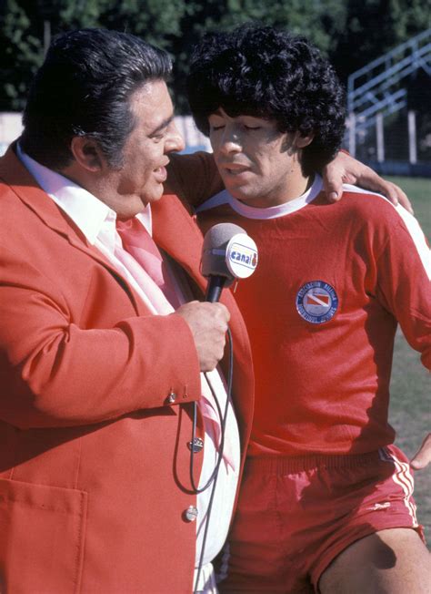 The club is mostly known for its football team. 56 looks de Diego Maradona | Diego maradona, Fotos de ...