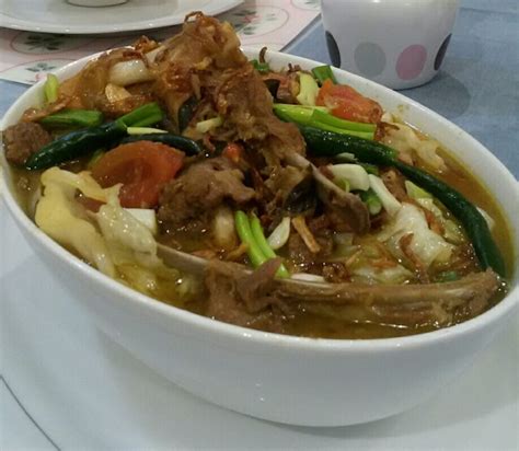Masukan kecap manis & minyak wijen sedikit saja ke dalam mie, aduk hingga tercampur rata, sisihkan Resep Masakan Tongseng Kambing Asli Ala Dapur ‎Siti Aminah ...