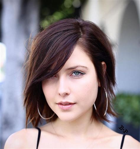brunette choppy side parted bob haircuts for fine hair bob haircut for fine hair bobs haircuts