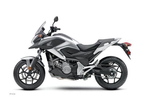 The two modes are distinctly different in behaviour. Buy 2012 Honda NC700X DCT ABS on 2040-motos