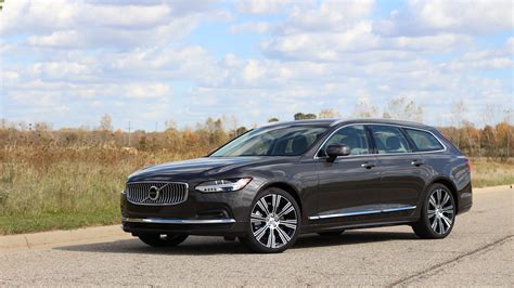 Its sedan variant is called the volvo s90. 2021 Volvo V90 T6 Inscription Road Test | Photos, specs ...