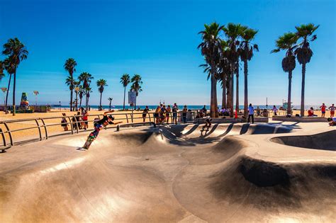 Venice Boardwalk Los Angeles Usa Attractions Lonely Planet