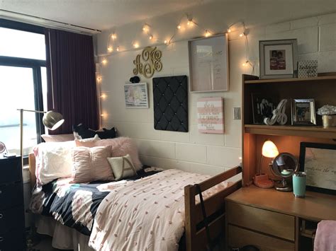 Pin By Melissa Taylor On Msu Dorm Home Decor Room Decor Home