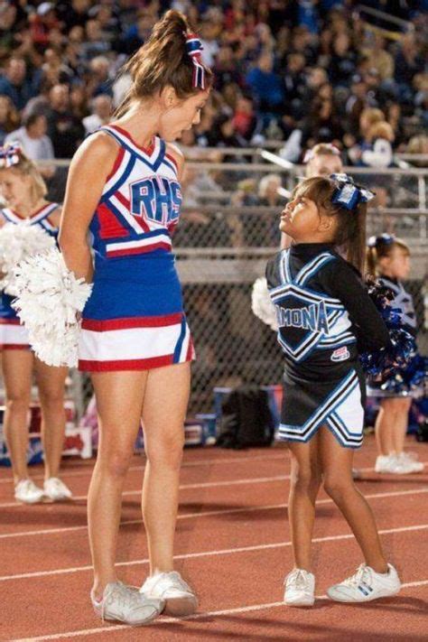 Most Embarrassing And Awkward Cheerleader Fails In 2020 Cheer Outfits Cheerleading Photos