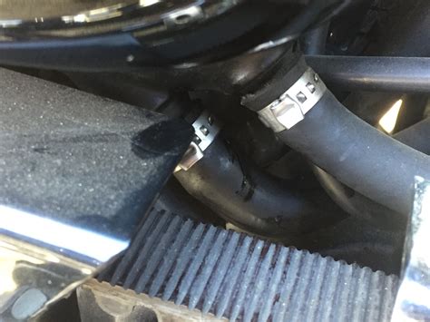Considering the fuel pump assembly is directly in the middle of the tank, i figured this task would be difficult without heavy modification. Hose from oil tank to oil drain plug split. - Harley ...