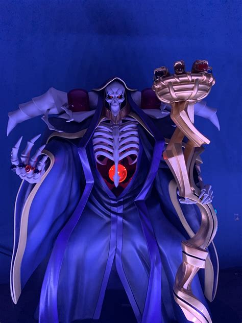 The Great Ainz Ooal Gown —