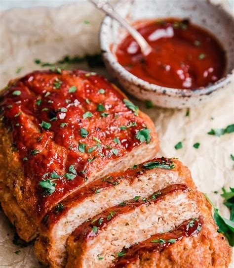 This classic meatloaf recipe will be a family favorite for years to come. 2 Lb Meatloaf At 375 / How Long To Cook Meatloaf At 375 Degrees Quick And Easy Tips / Baking ...