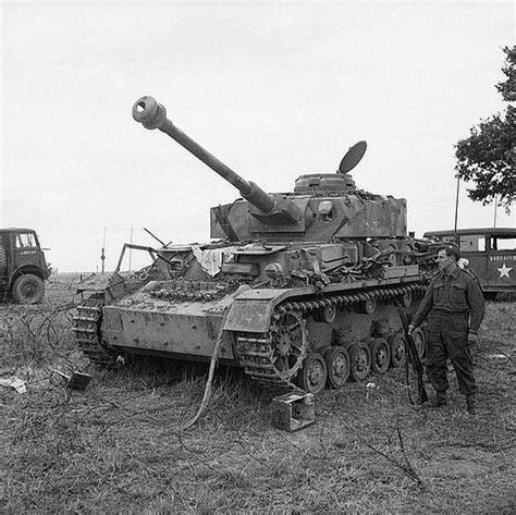 A Captured German Pzkpfw Iv Tank At 27th Armoured Brigade Workshops