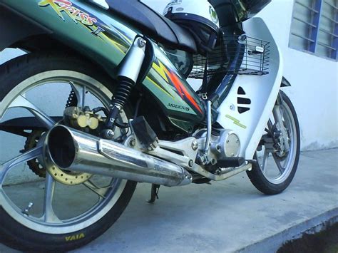 The original kriss 110 was developed through a partnership with kawasaki, which partly owned modenas, based on kawasaki kazer 110 underbone model. e-irna.blogspot.com: Modenas Kriss Modified
