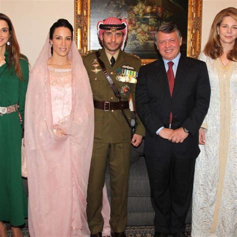 La Reina Rania El Rey Abdalá Y La Reina Noor Con Los Príncipes Hamzah Y Basma En Su Boda