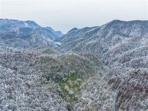 Winter Snow Scene In Lushan Mountain Lu 5a National Park Scenic Area