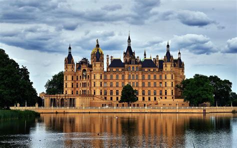 Schwerin Castle Schwerin Germany Heroes Of Adventure