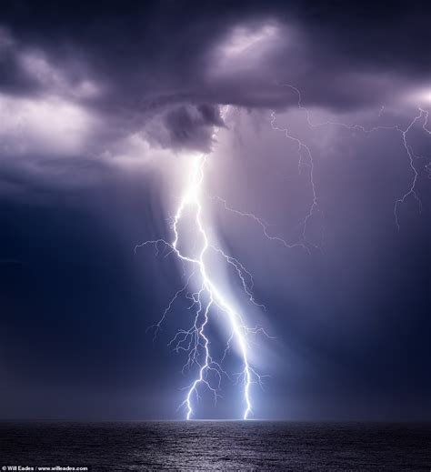 The Photographer Who Snaps Lightning Storms With Electrifying Results