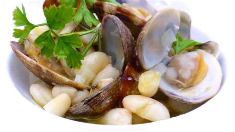 Beans And Clams Alubias Con Almejas Simple Tasty Good