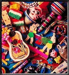 En el país mexicano los juegos tradicionales para niños más practicados son la rayuela, el yoyo, las metras o canicas, policías y ladrones, el escondite, piedra papel o tijera, atrapadas, la cuerda y el teléfono descompuesto. MEXICO LINDO Y QUERIDO...***: JUGUETES MEXICANOS DE AYER Y HOY | Juguetes tradicionales ...