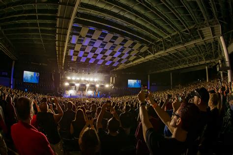 Pine Knob Is Back Dte Energy Music Theatre To Go Back To Classic Name